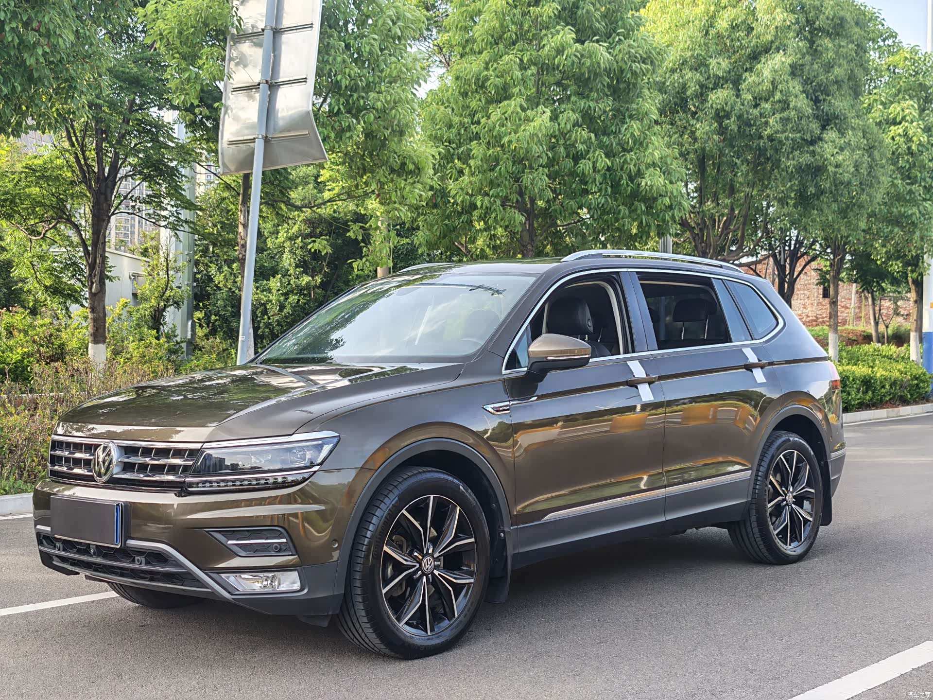 Volkswagen Tiguan L