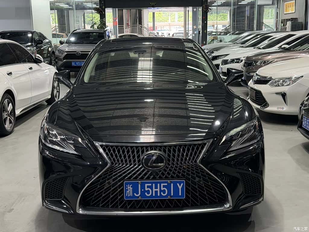 Lexus LS, 2018 2
