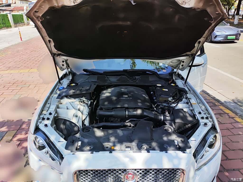 Jaguar XJ, 2016 20