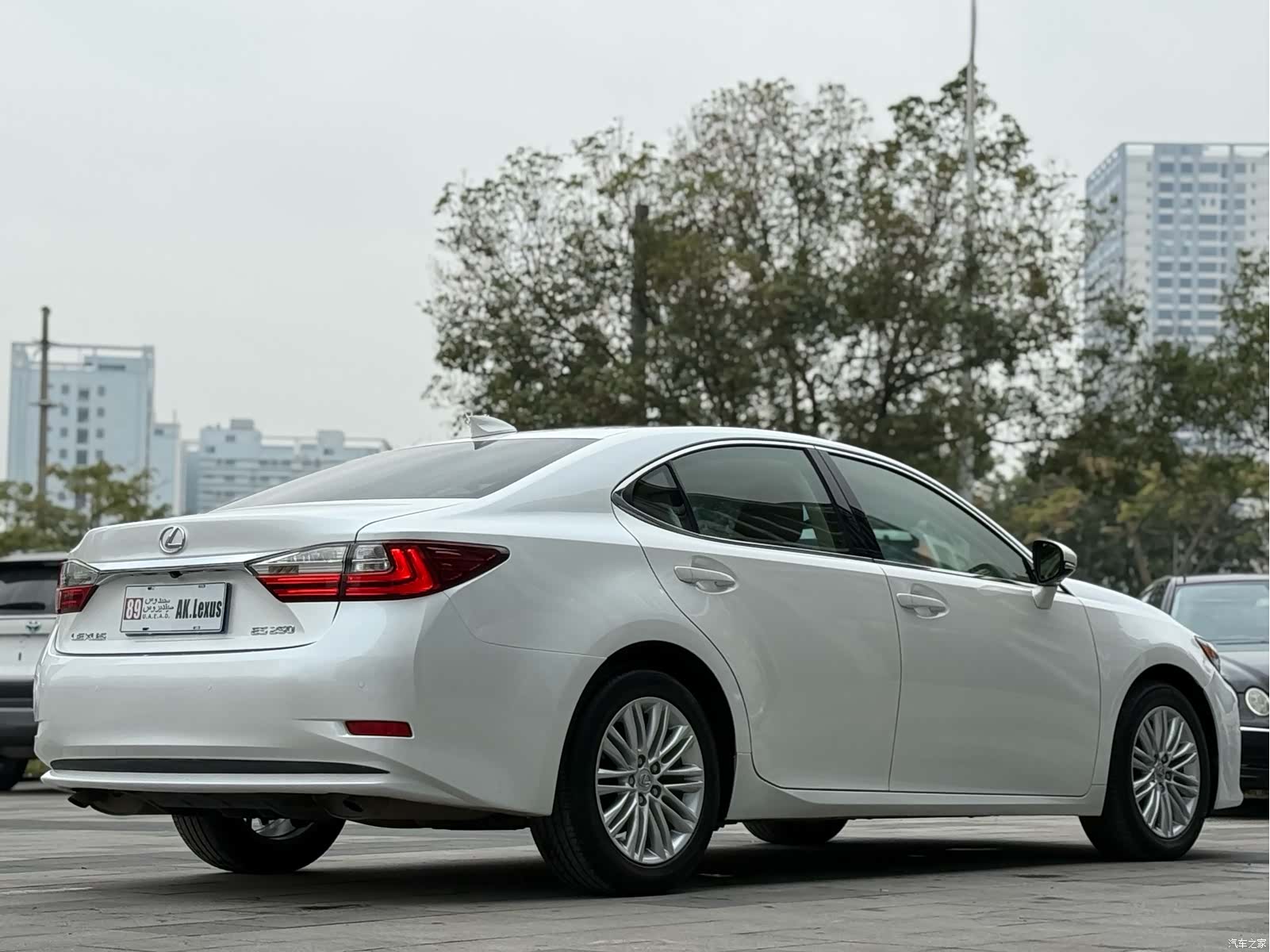 Lexus ES, 2017 6