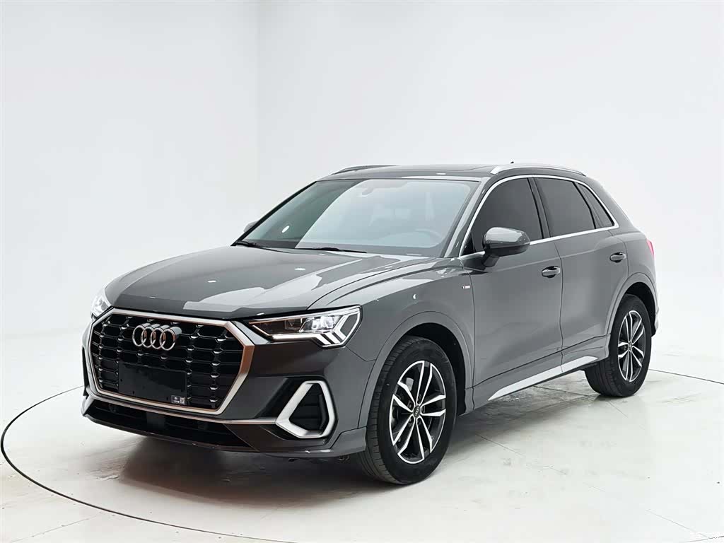 Audi Q3, 2022 1