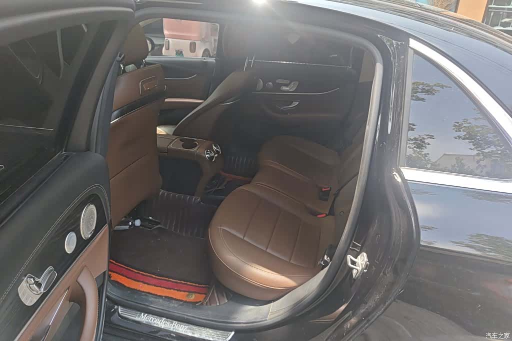Mercedes-Benz E-Class, 2019 11