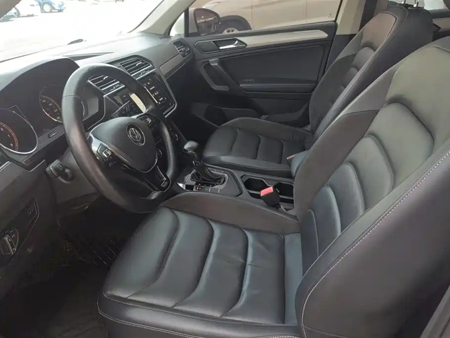 Volkswagen Tiguan L