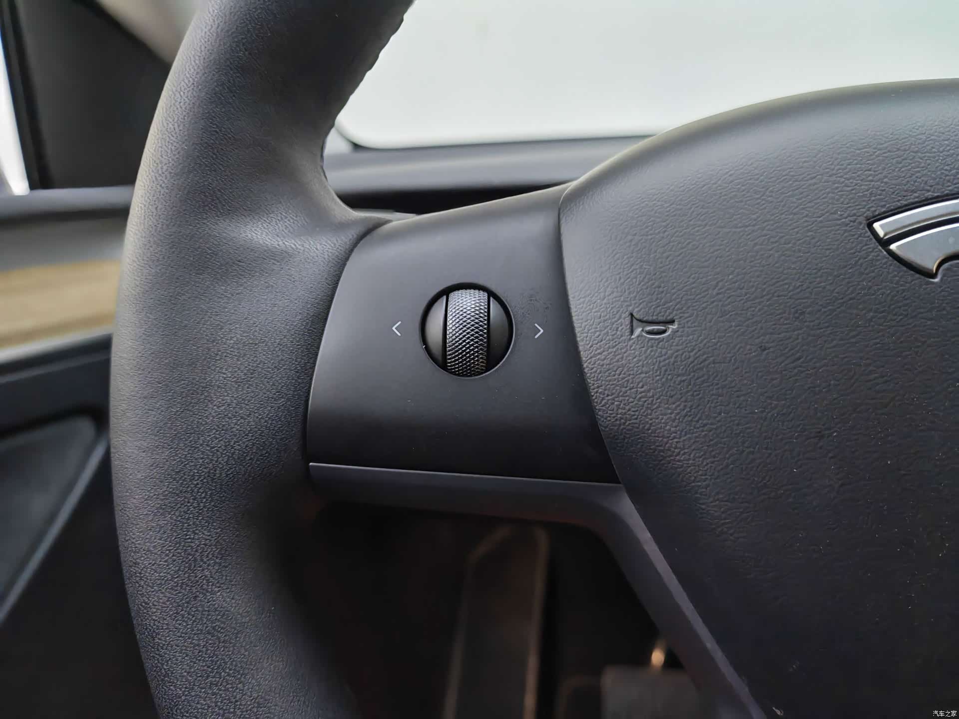 Tesla Model Y, 2022 15