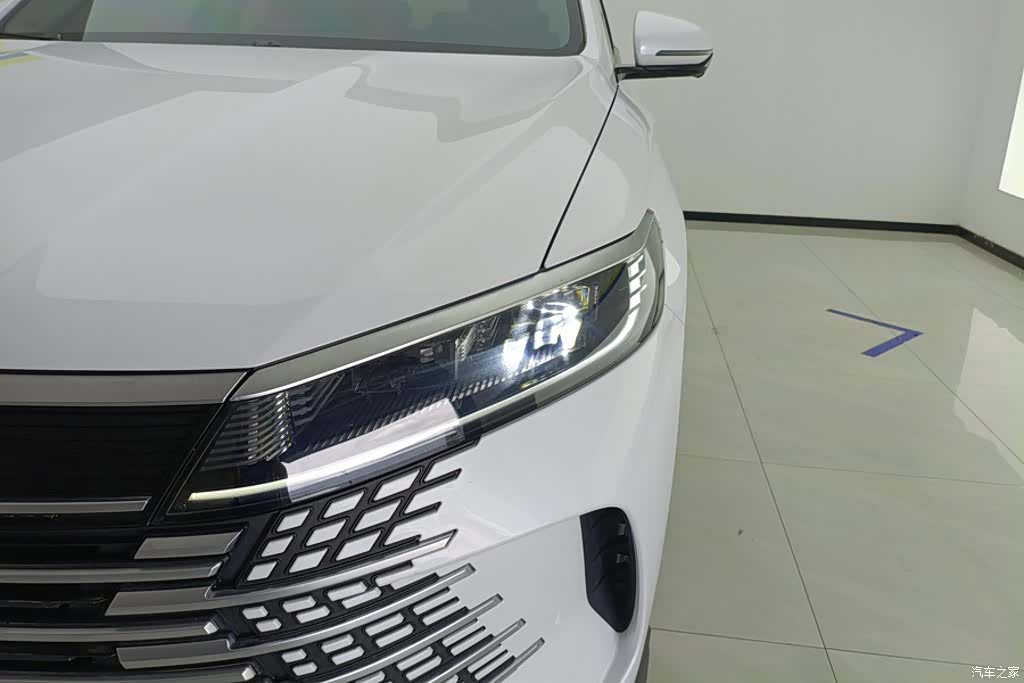 BYD HiAce, 2025 все фото