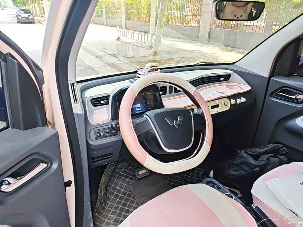 Wuling MINIEV, 2022 10