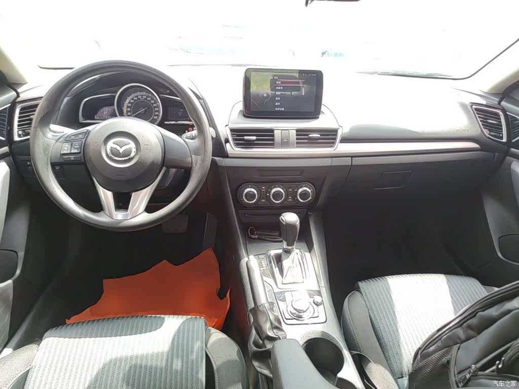 Mazda Mazda3, 2016 6