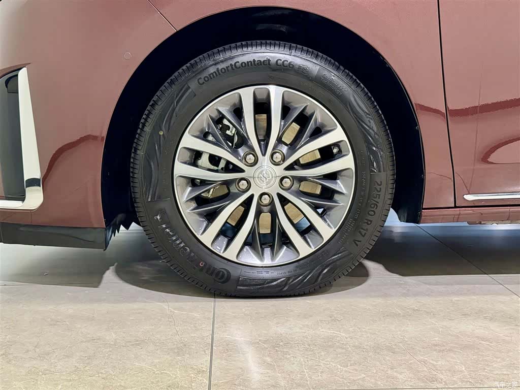 Buick GL8, 2023 10