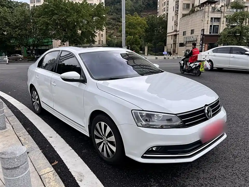 Volkswagen Sagitar