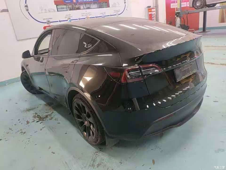 Tesla Model Y, 2022 6