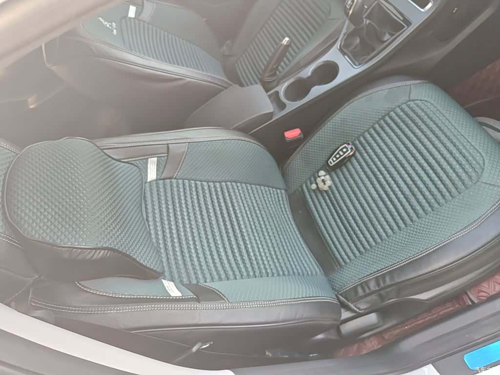 Geely Emgrand, 2020 25