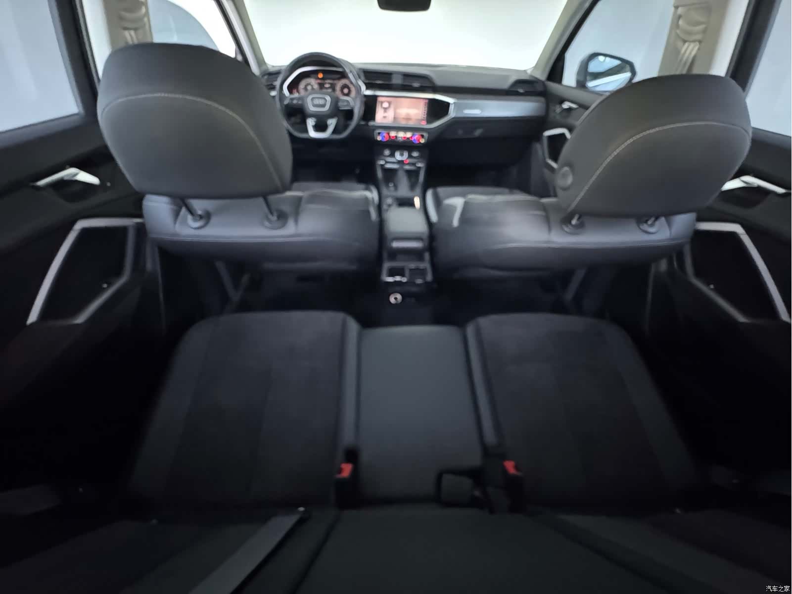 Audi Q3, 2022 9