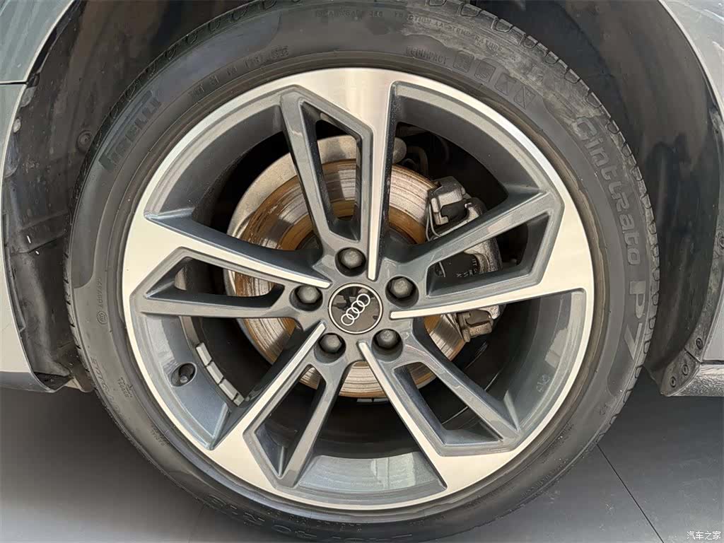 Audi A4L, 2023 14