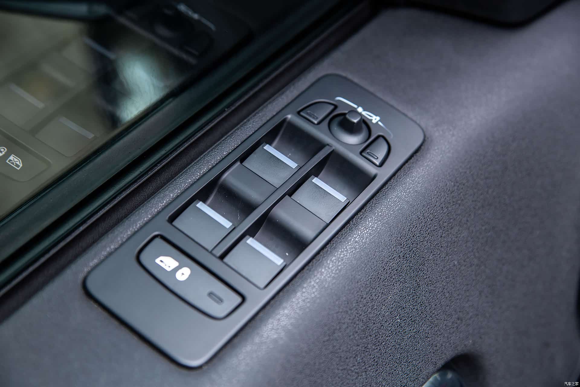 Land Rover Discovery, 2018 16