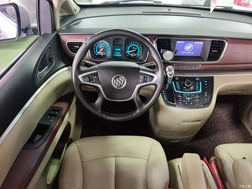 Buick GL8, 2016 17