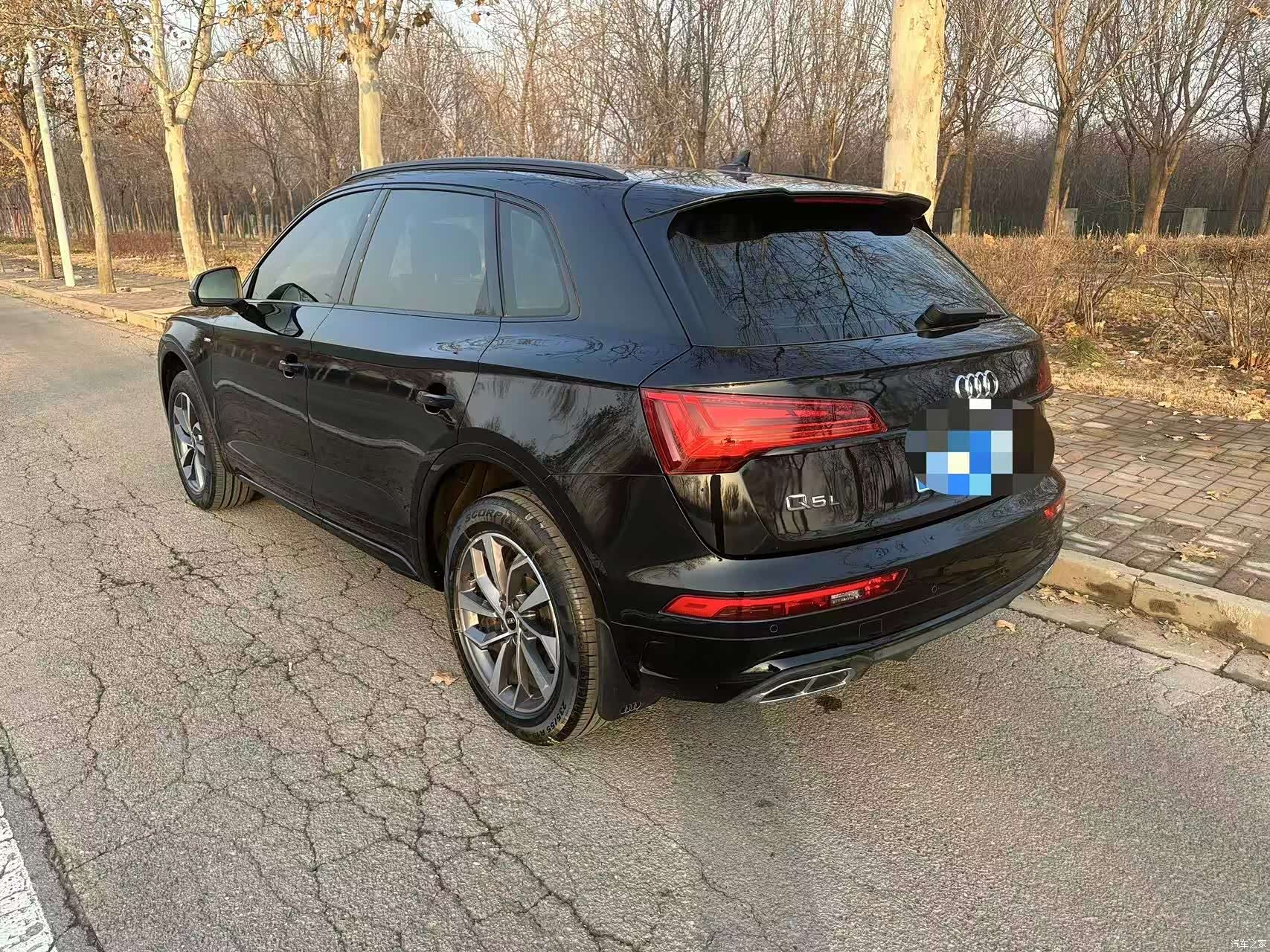 Audi Q5L, 2025 3