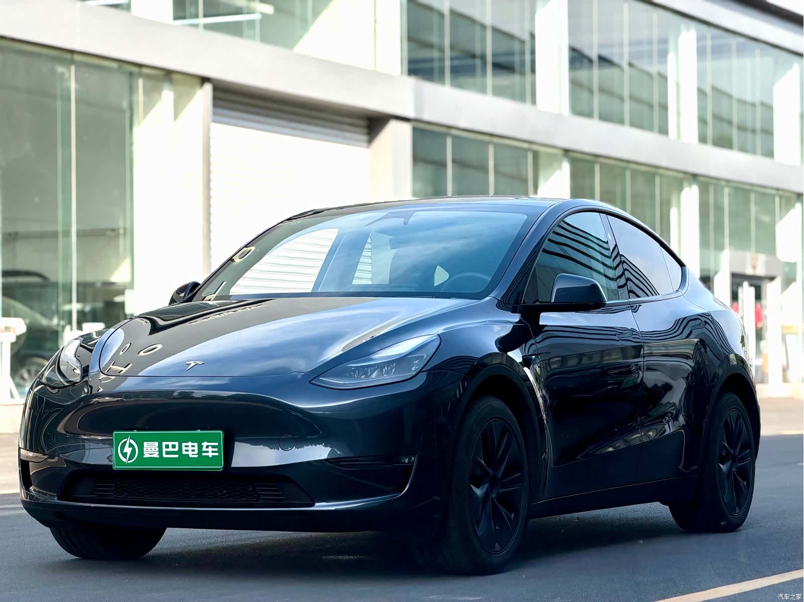 Tesla Model Y, 2024 9