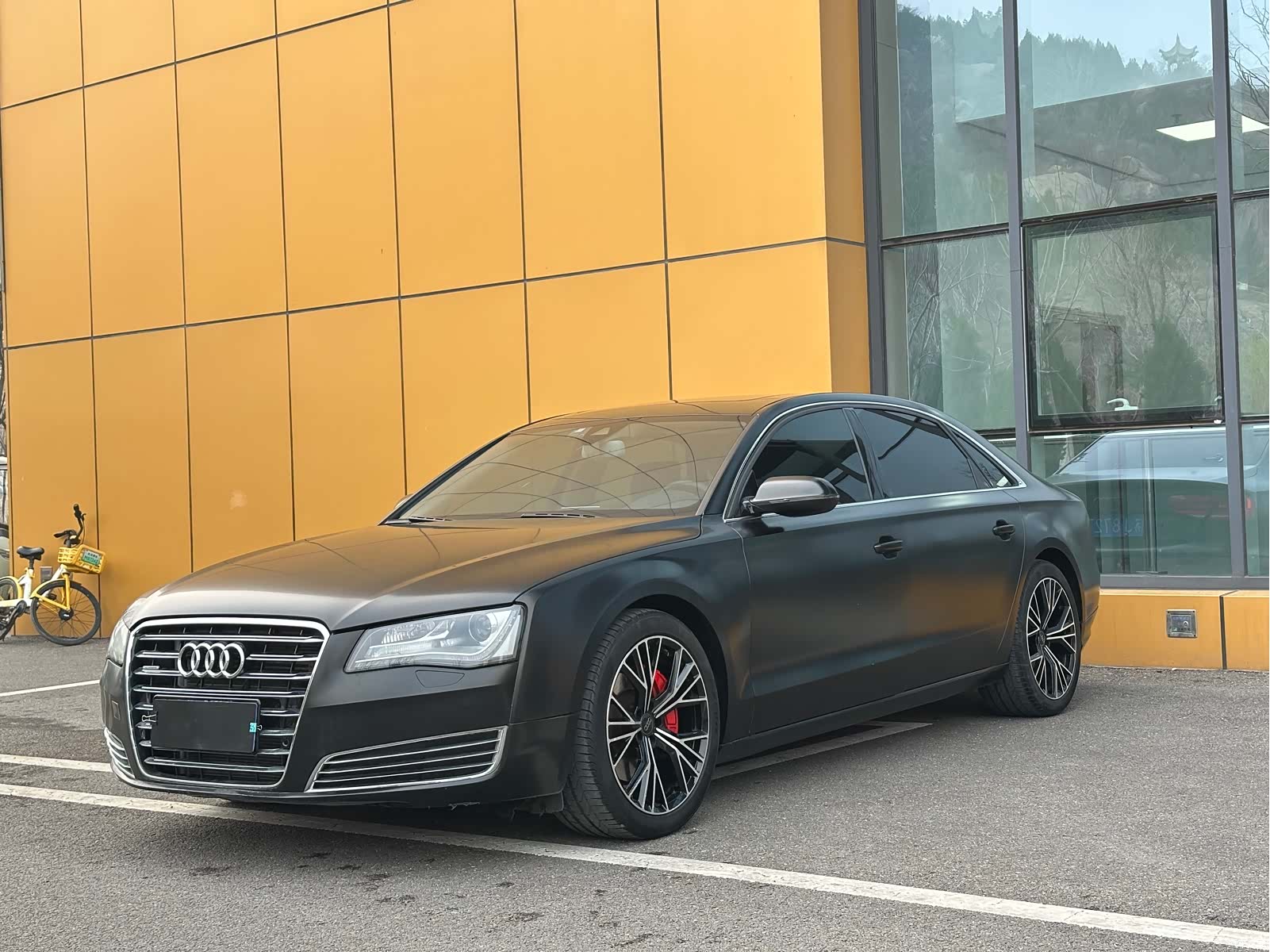 Audi A8L, 2011 1