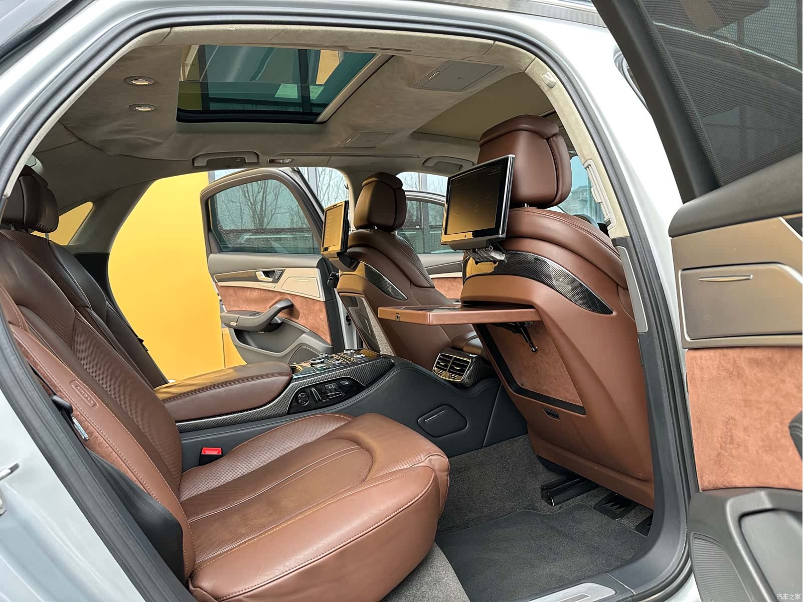 Audi A8L, 2011 17