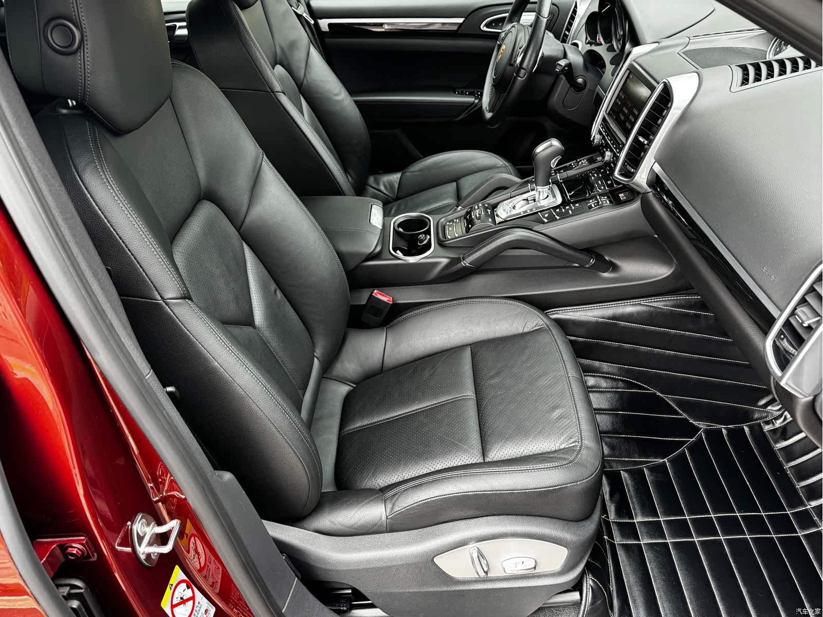 Porsche Cayenne, 2013 15