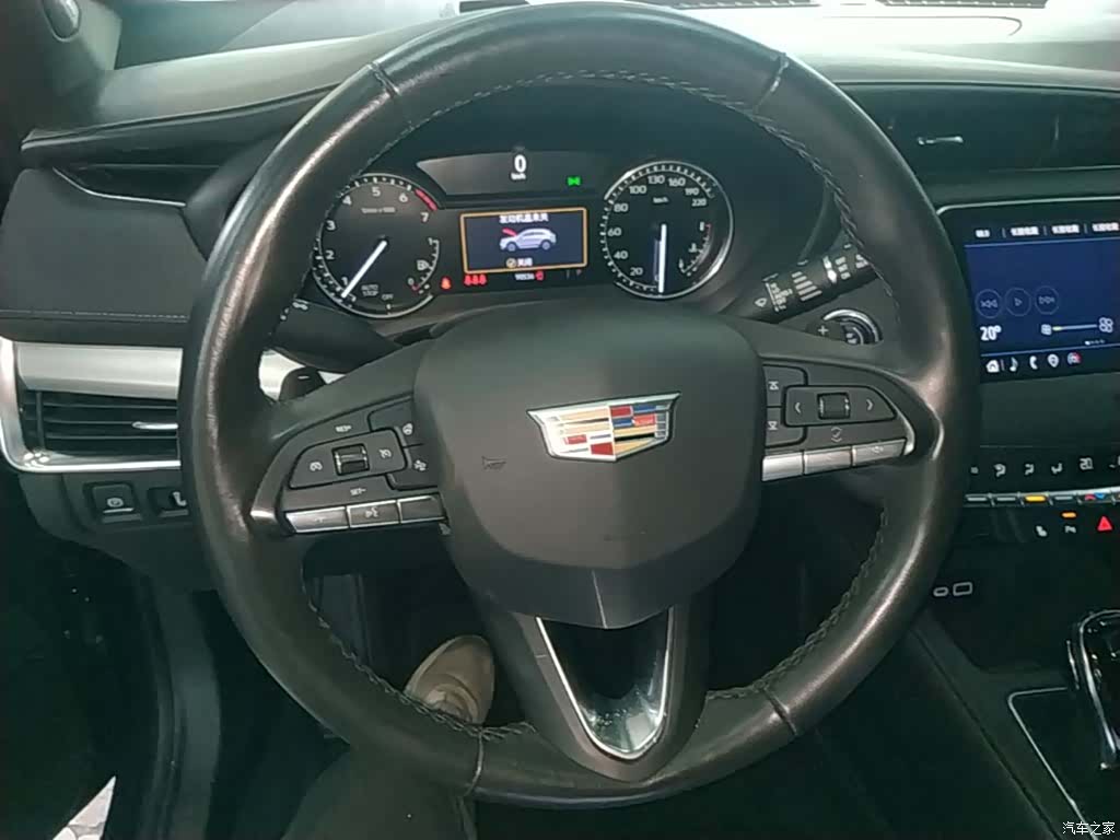 Cadillac XT4, 2022 11