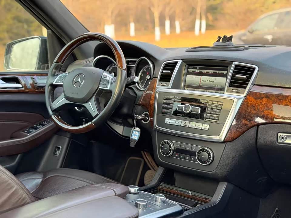 Mercedes-Benz M class