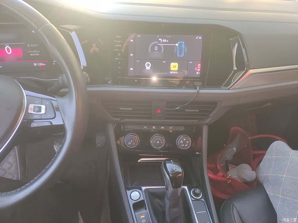 Volkswagen Sagitar, 2022 6