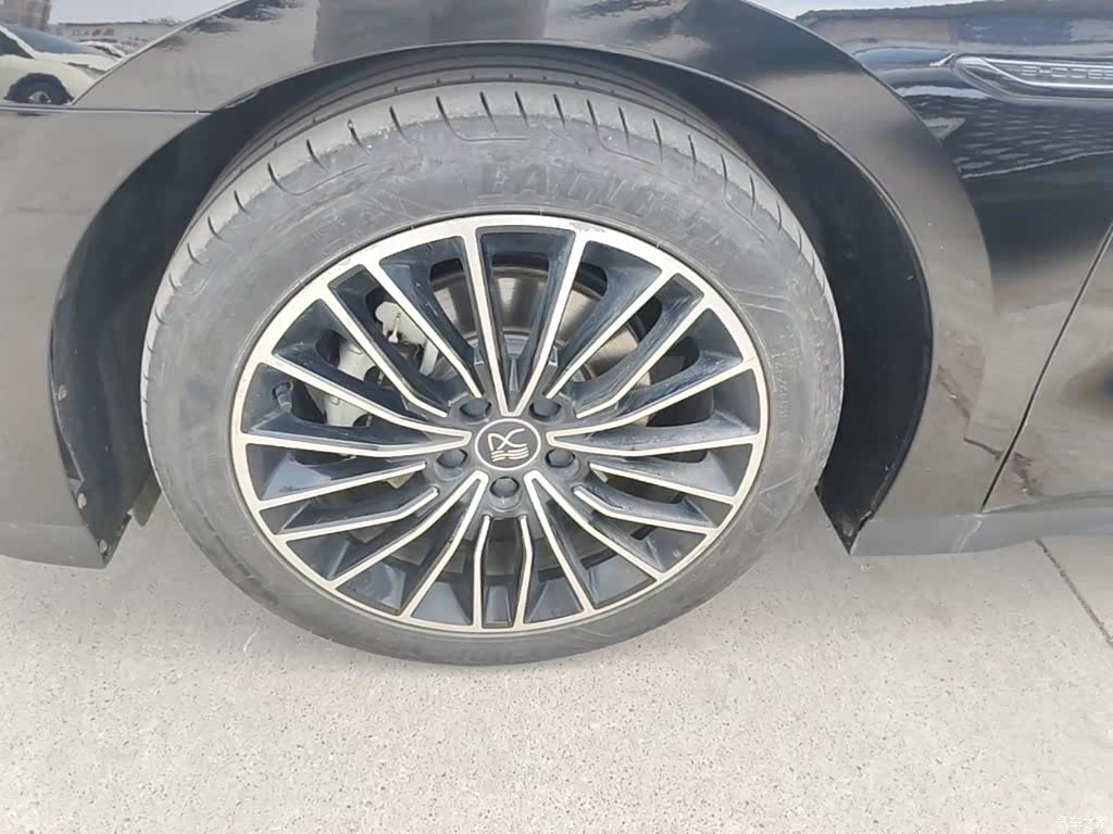 BYD Han, 2022 25
