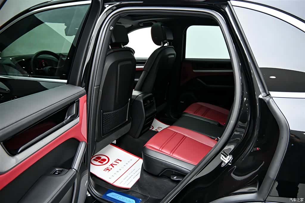Porsche Cayenne, 2025 13