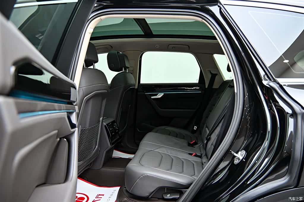 Volkswagen Touareg, 2025 12