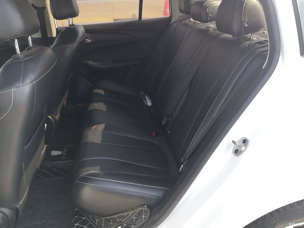 Roewe i5, 2021 17
