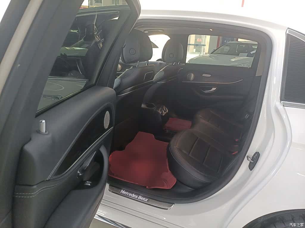 Mercedes-Benz E-Class, 2018 13