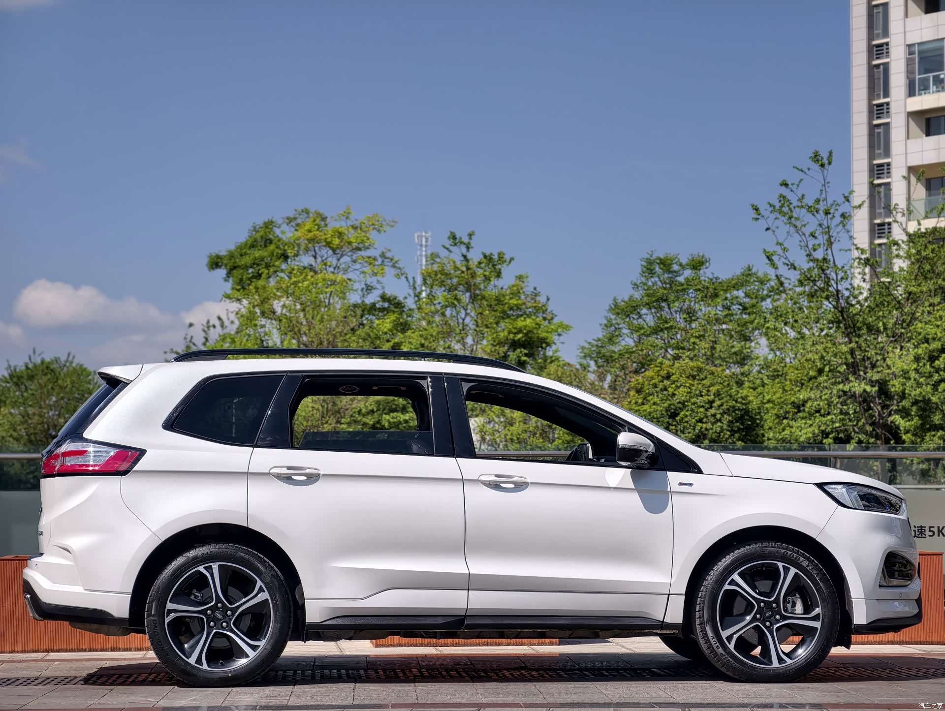 Ford Edge, 2021 25