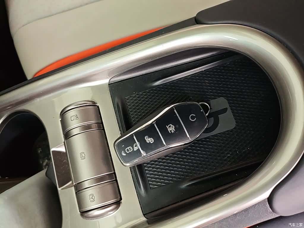 BYD Dolphin, 2023 9