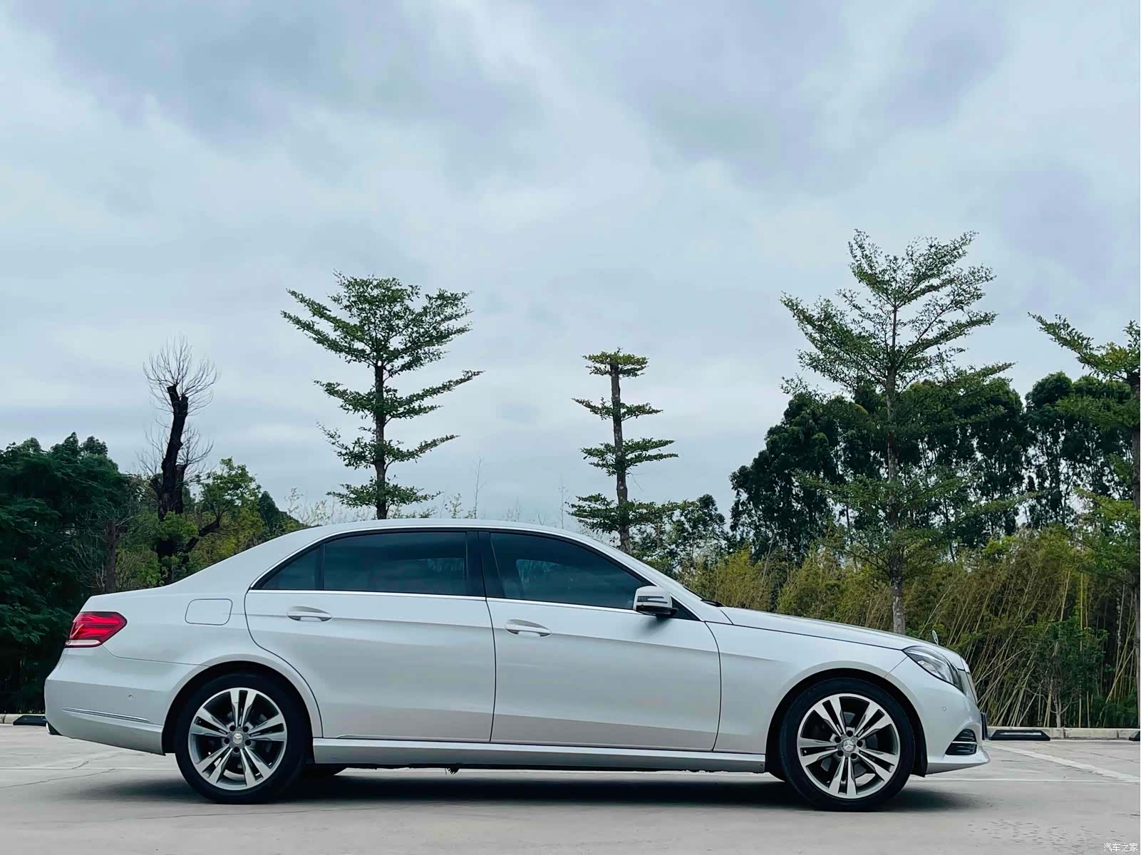 Mercedes-Benz E-Class, 2015 6
