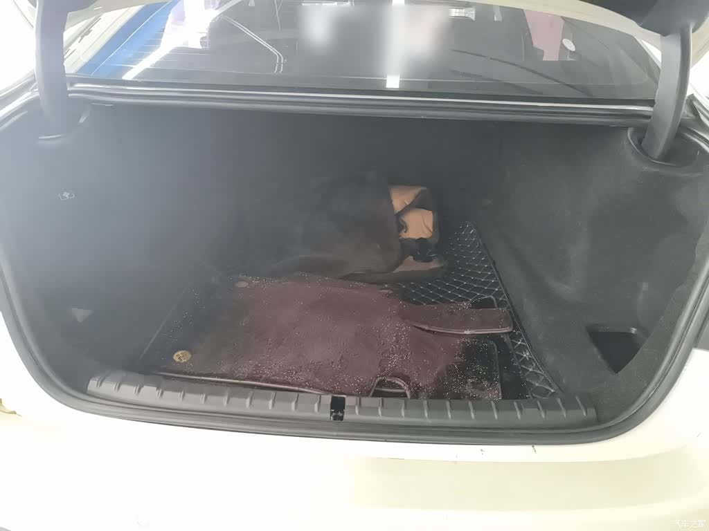 BMW 5 Series, 2018 17