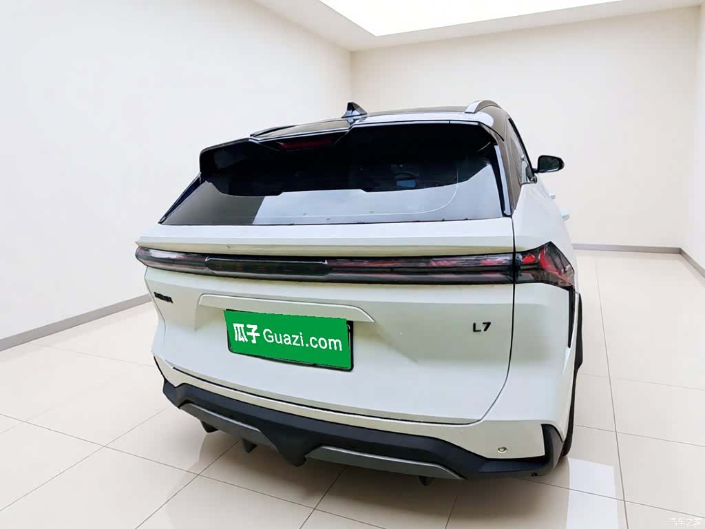 Geely Galaxy L7, 2023 все фото