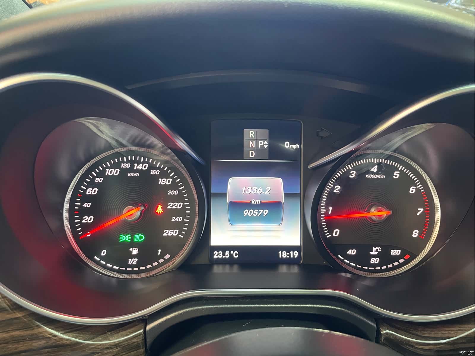 Mercedes-Benz V-Class, 2019 16