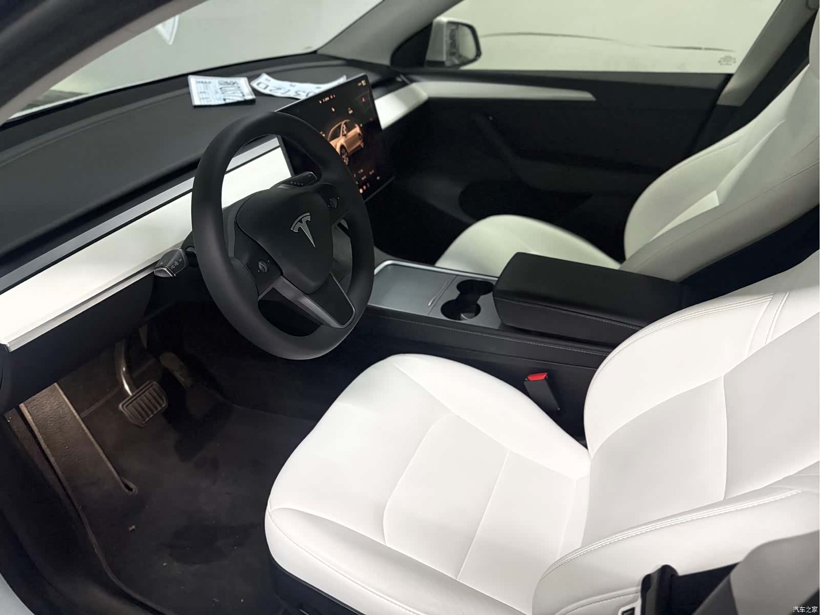Tesla Model Y, 2023 6