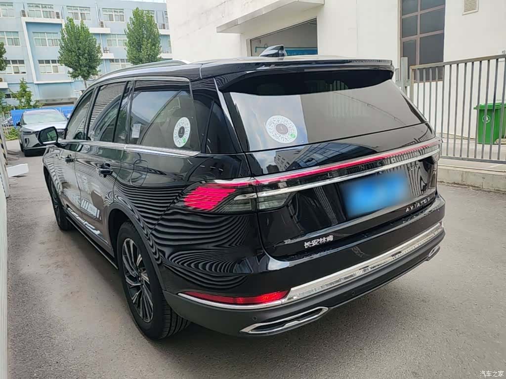 Lincoln Aviator, 2025 все фото
