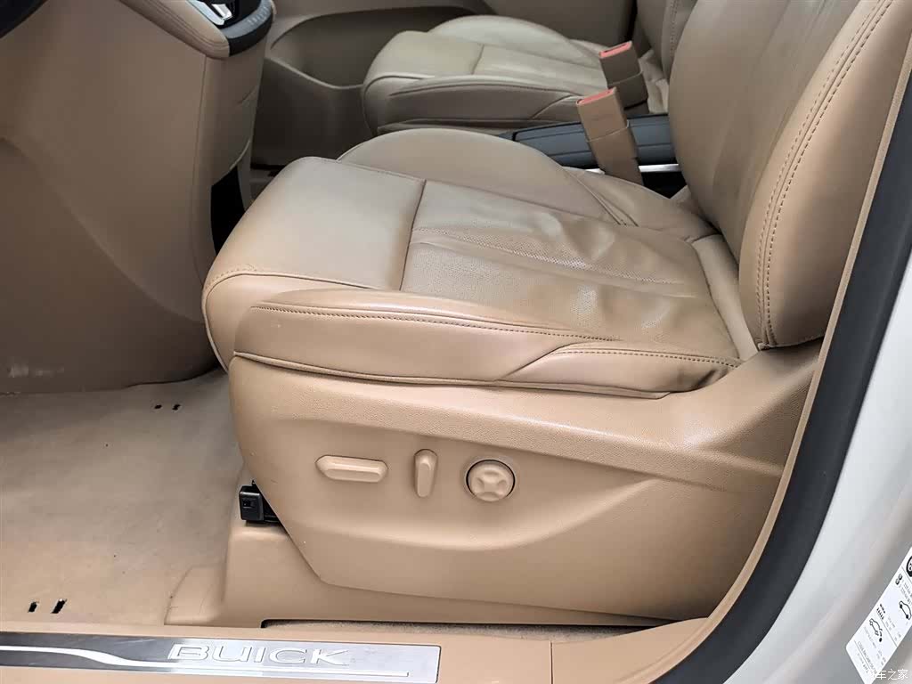 Buick GL8, 2017 20