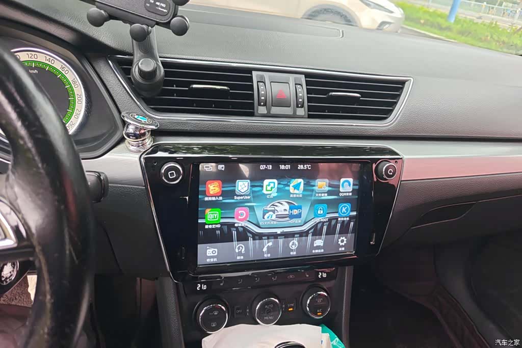 Skoda Superb, 2018 13