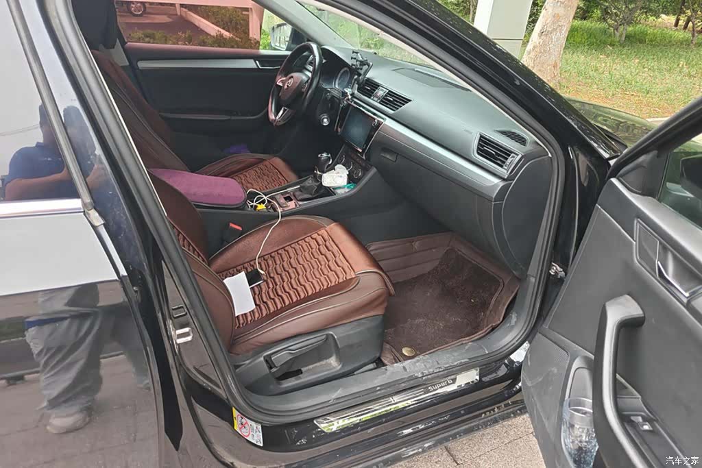 Skoda Superb, 2018 8