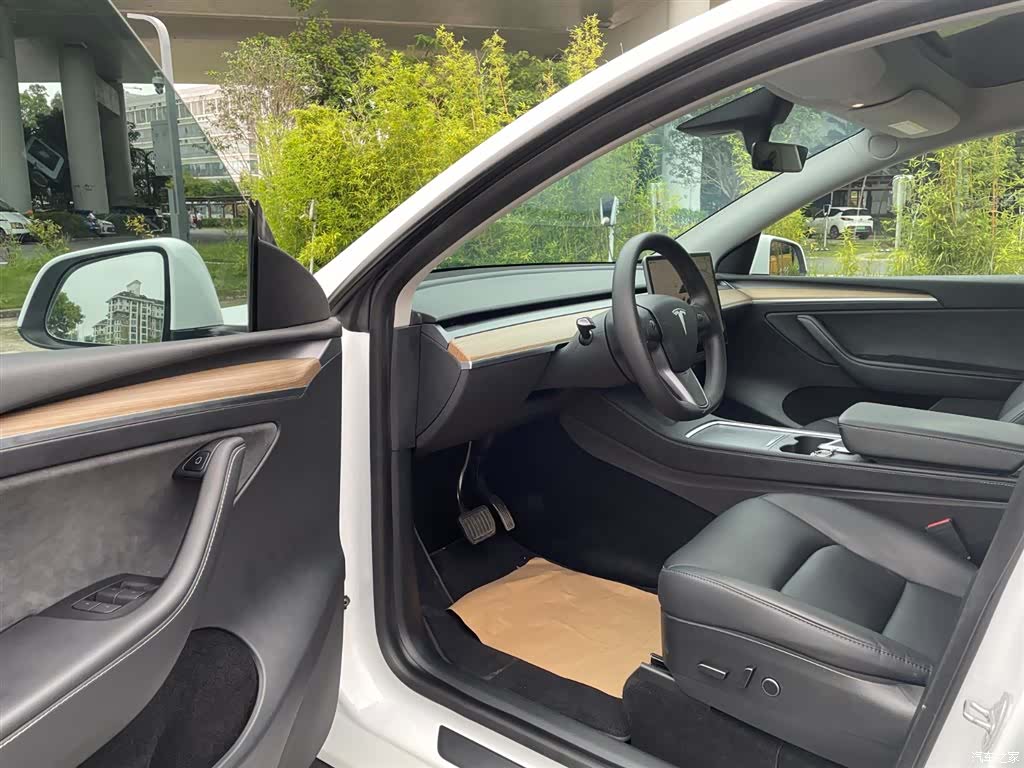 Tesla Model Y, 2022 8