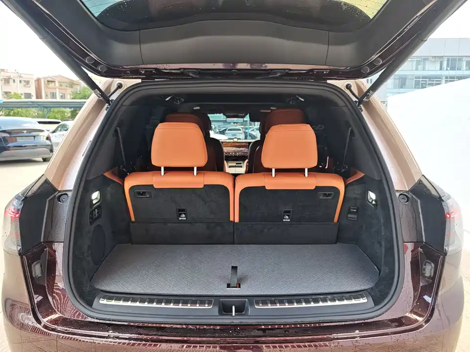 AITO Ask the world M9