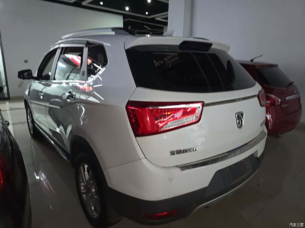 Wuling 560, 2017 все фото