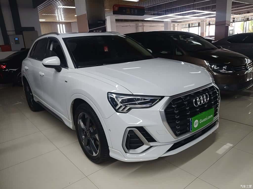 Audi Q3, 2021 4