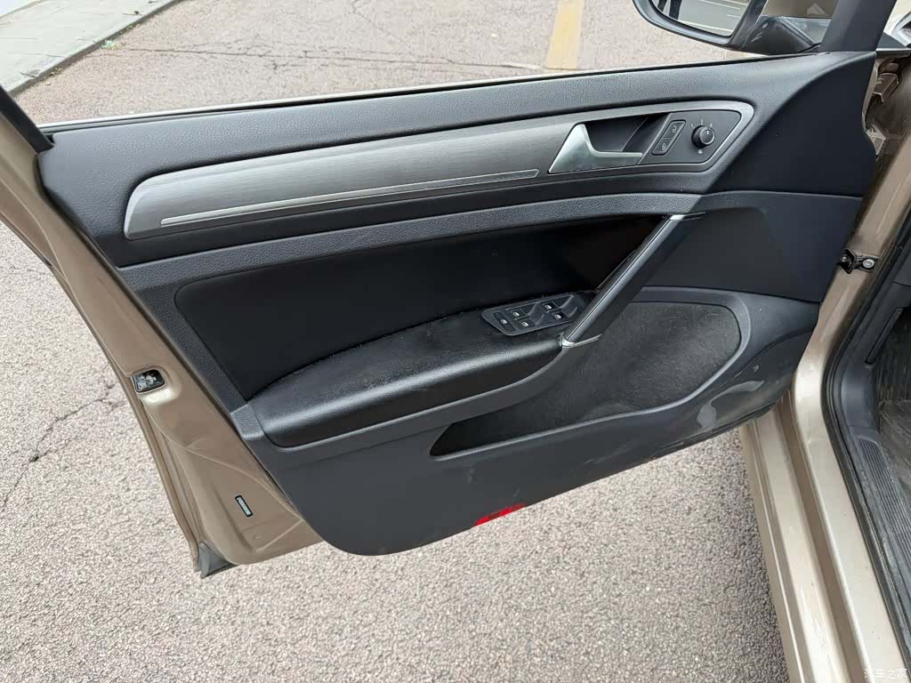 Volkswagen Golf, 2016 6