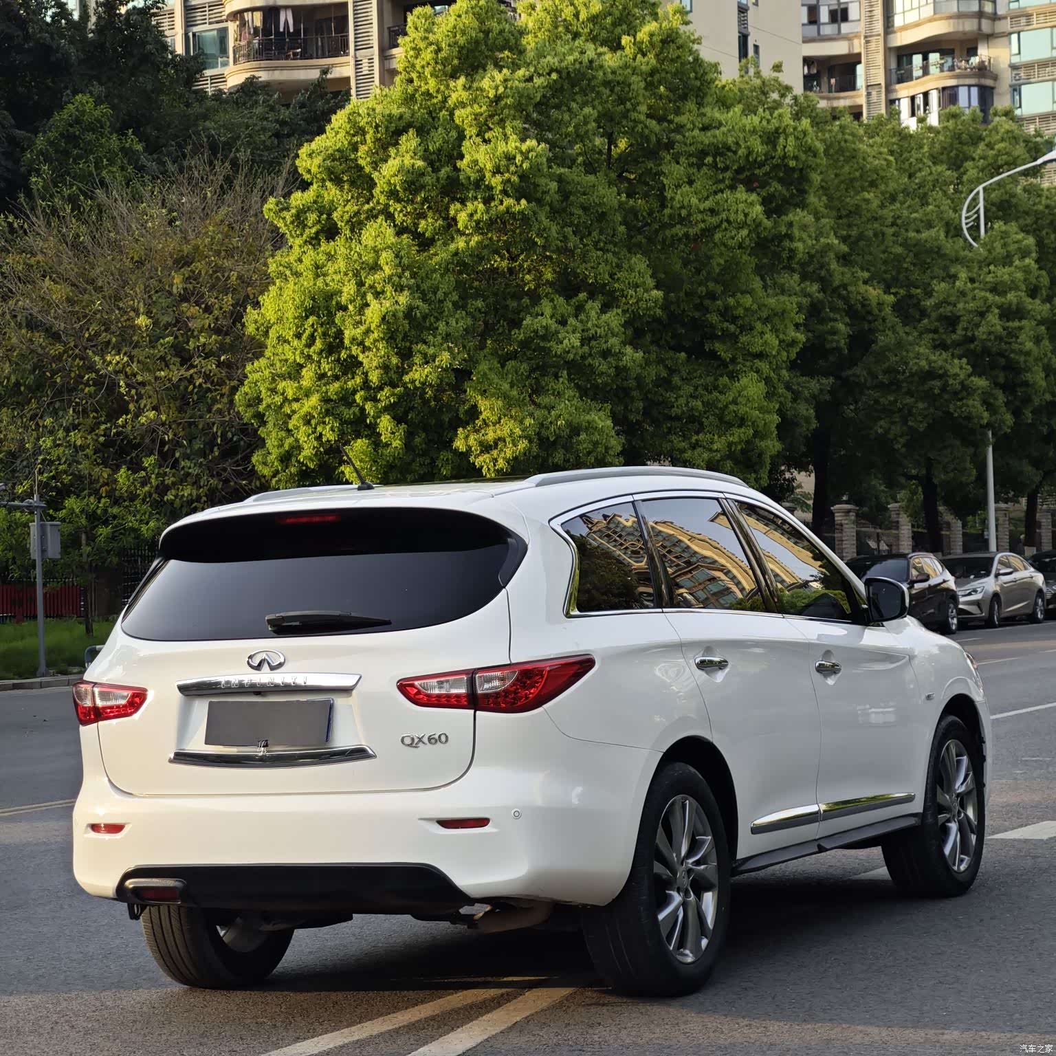 Infiniti QX60, 2016 4