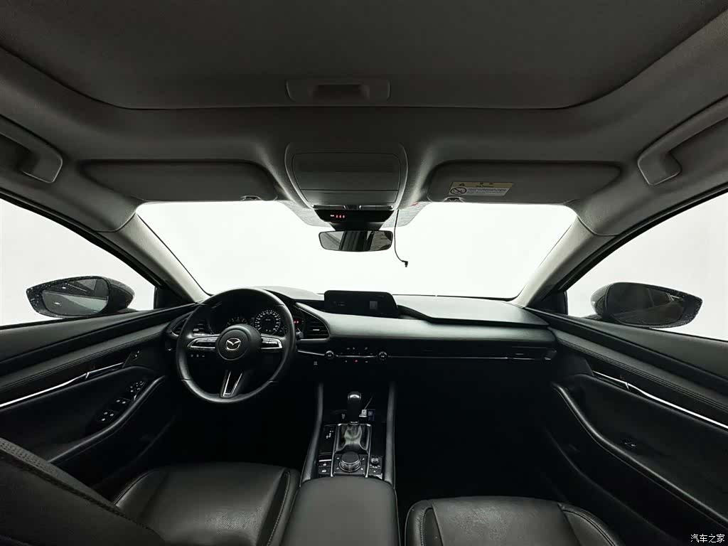 Mazda Mazda3, 2022 16